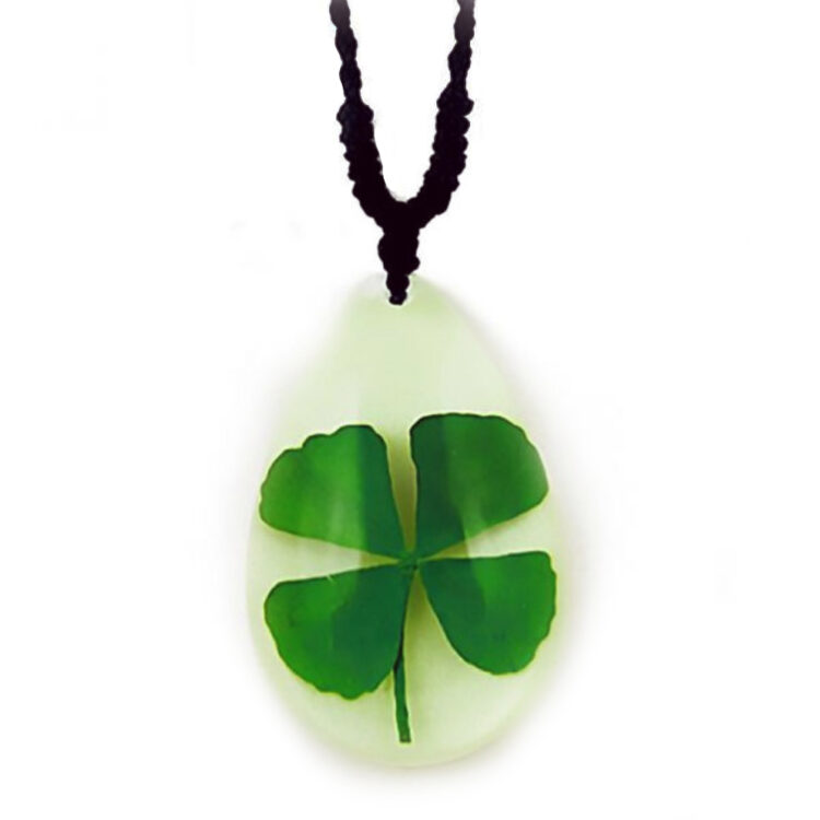 4 leaf clover necklace